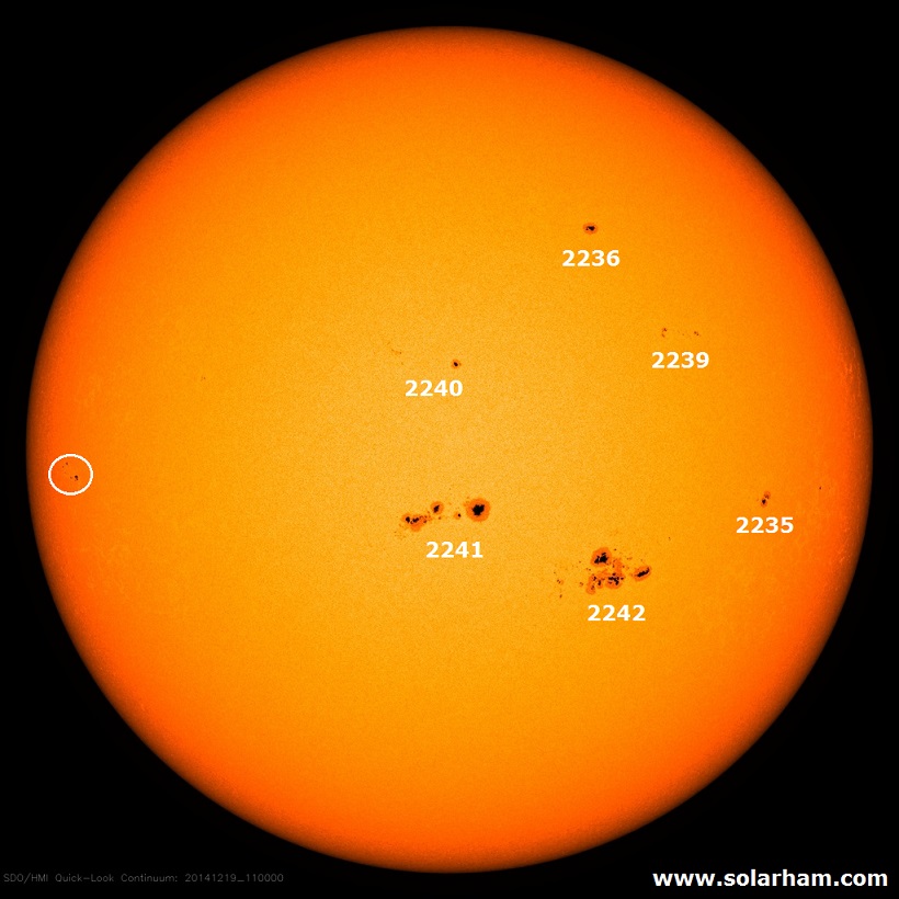 Manchas solares actuales. Son las que producen las llamaradas. Nótese la amplitud de las enumeradas con el 2241 y 2242. Imagen cortesía de Solarham.