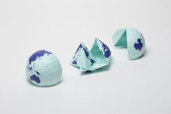 autograph-world-map-projection-hajime-narukawa-japan-good-design-award-designboom-001